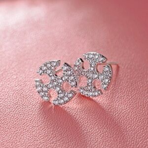 NWT Gorgeous Sparkling Stud Statement Earrings